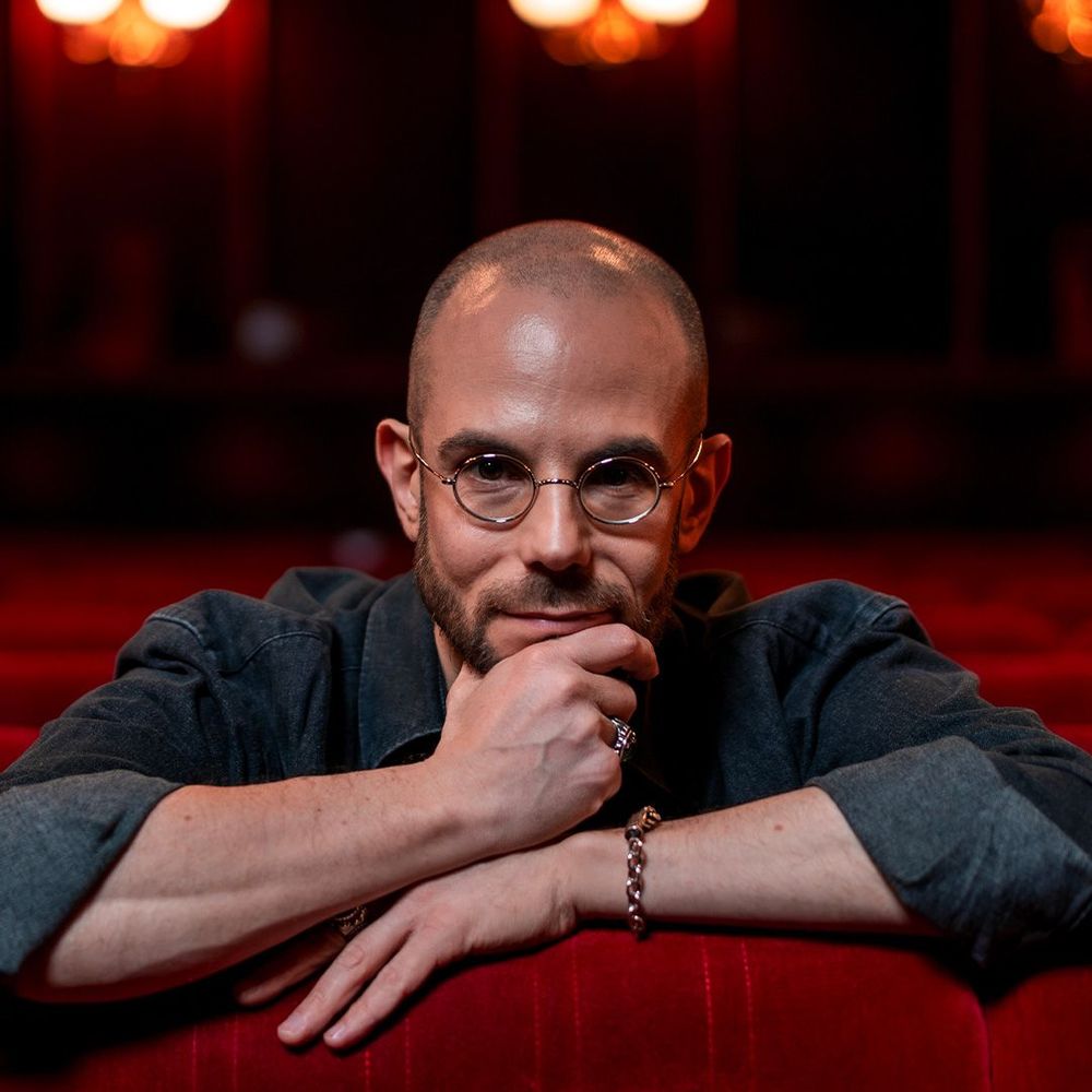 Affiche Clément Viktorovitch - L'Art de ne Pas Dire en concert à l’Arkéa Arena